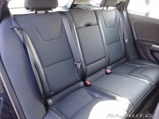 Volvo V60 D2 84kW R-Design 2013