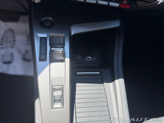 Peugeot 308 1,2 Hybrid 145 e-DCS6 SW 2025